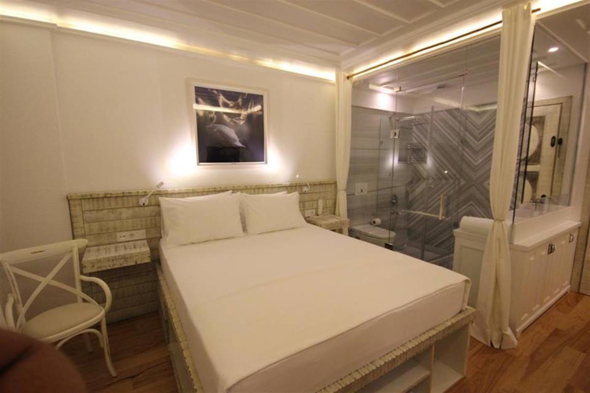 Cunda Pur Beyaz Hotel エクステリア 写真