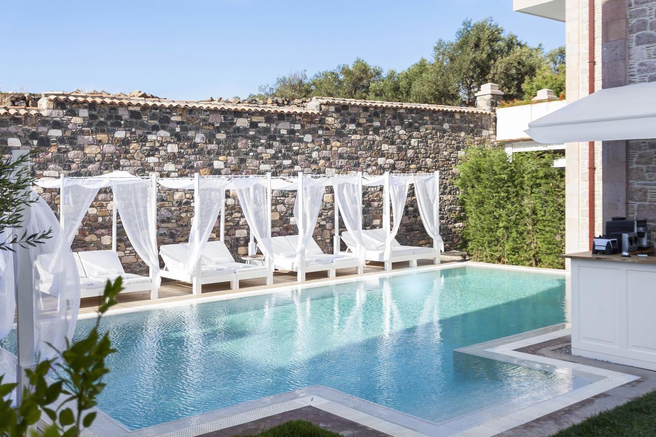 Cunda Pur Beyaz Hotel エクステリア 写真