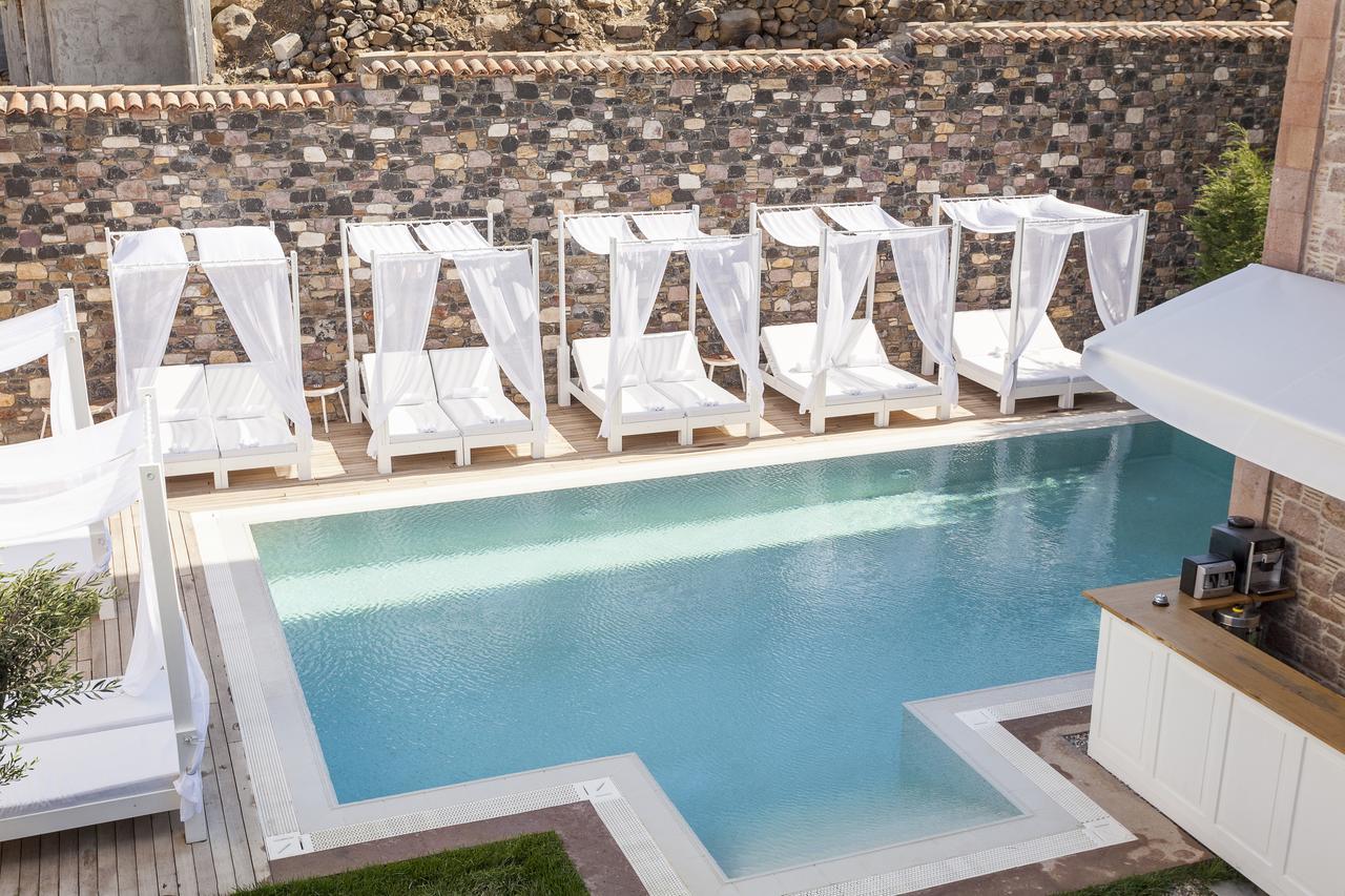 Cunda Pur Beyaz Hotel エクステリア 写真